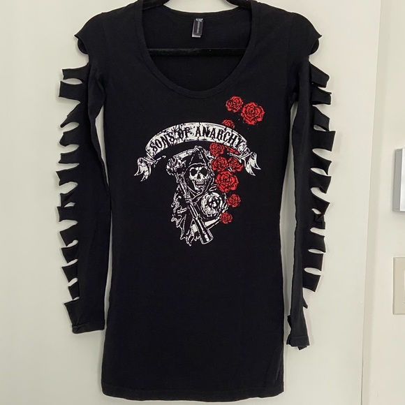 Sons of Anarchy Rose Reaper Lazer Cut Long
Sleeved T-Shirt | FX SHOP - Picture 3 of 7